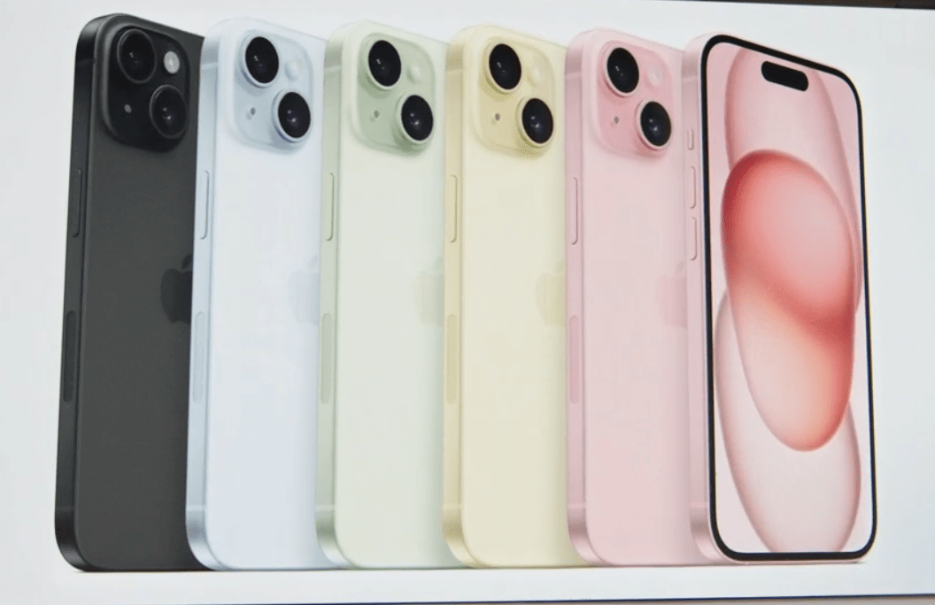 First Look: iPhone 15 & iPhone 15 Pro with the New Apple Watch